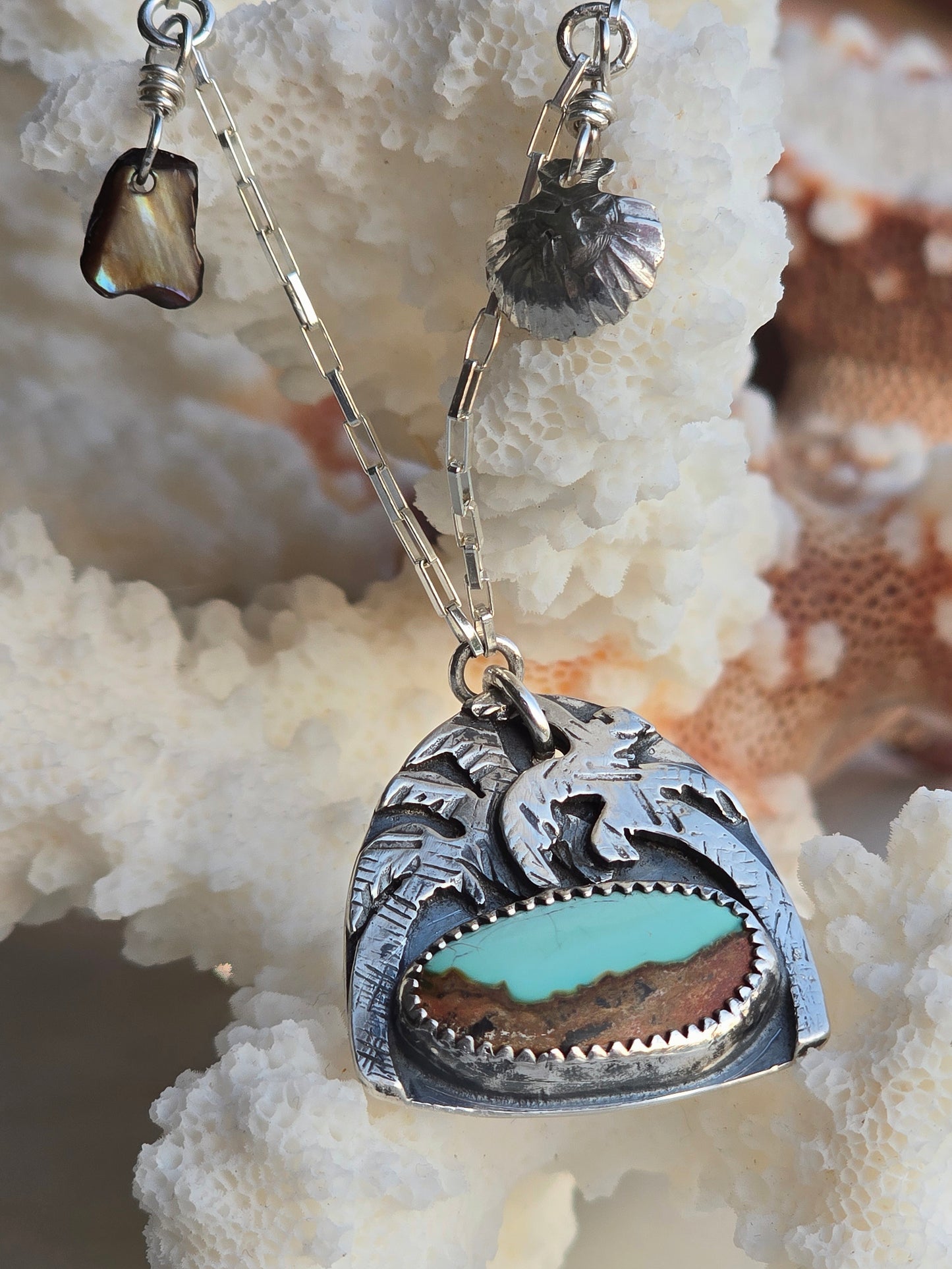 landscapes - beachy palms necklace