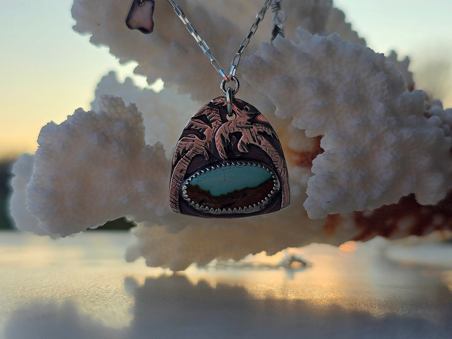 landscapes - beachy palms necklace