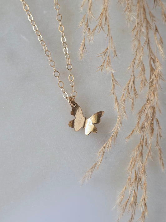 gold flutter 1 necklace