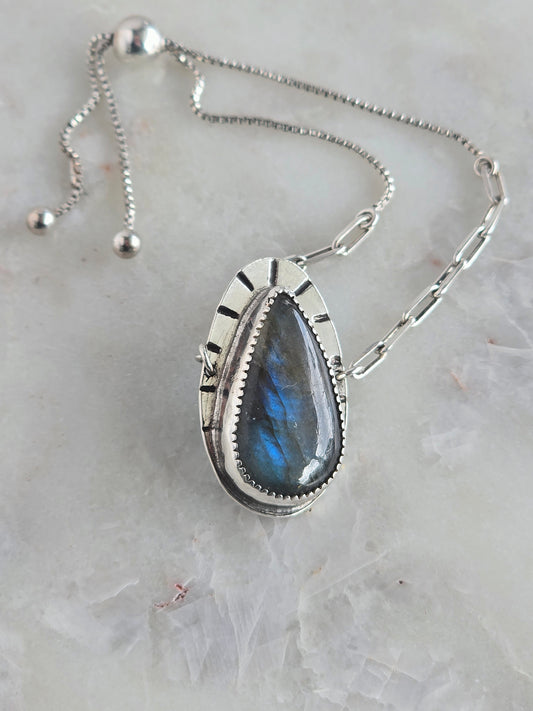 waterdrop adjustable bolo bracelet