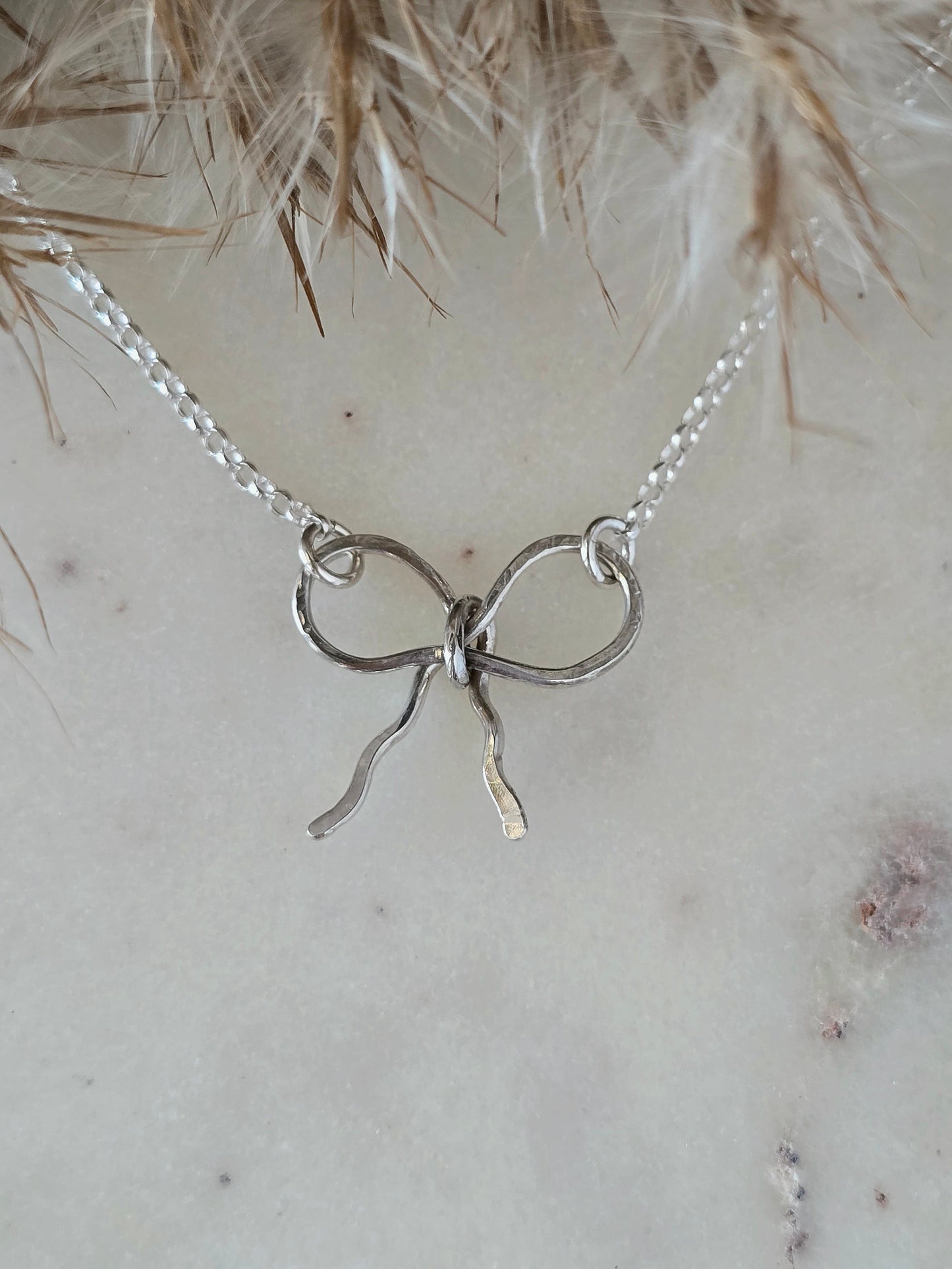 ribbons and bows necklace