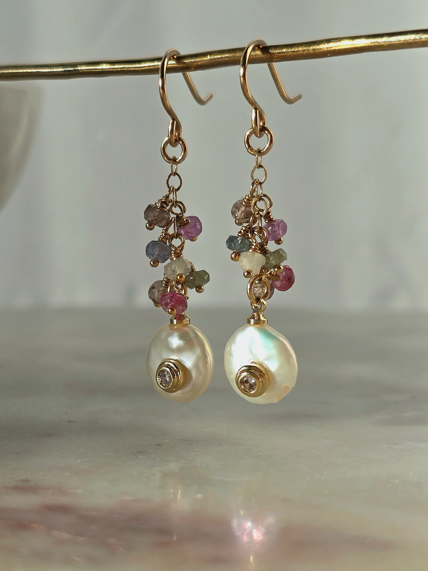 sapphire pearls earrings